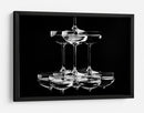 Elegante pirámide de champán - Fluidys Studio III | Cuadro decorativo de Canvas Lab
