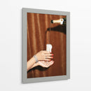 Glamurosa forma de servir champán - Fluidys Studio III | Cuadro decorativo de Canvas Lab