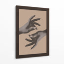 Manos elegantes que se extienden - Fluidys Studio III | Cuadro decorativo de Canvas Lab