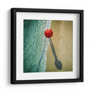Paseo por la playa de la sombrilla roja - ambra | Cuadro decorativo de Canvas Lab