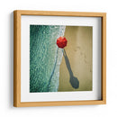 Paseo por la playa de la sombrilla roja - ambra | Cuadro decorativo de Canvas Lab