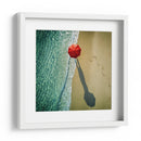 Paseo por la playa de la sombrilla roja - ambra | Cuadro decorativo de Canvas Lab