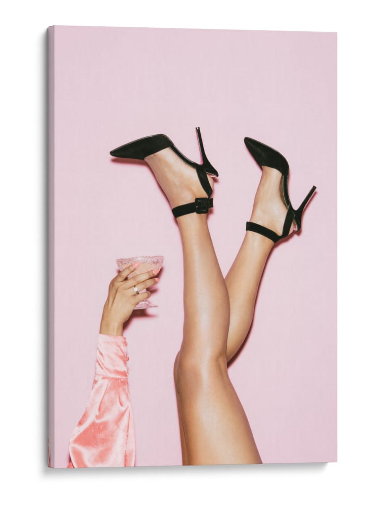 Salud y a alzar los tacones - Fluidys Studio III | Cuadro decorativo de Canvas Lab