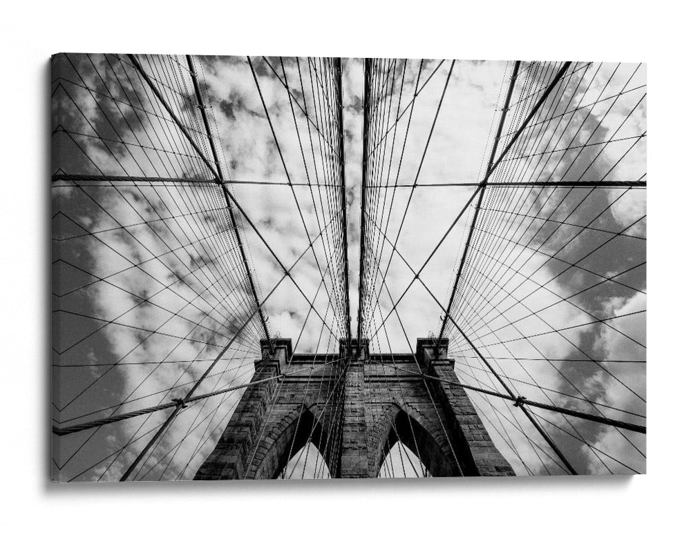 Vista hacia arriba del puente de Brooklyn - Twenty Eight | Cuadro decorativo de Canvas Lab