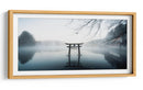 Reflejo de la Puerta Torii brumosa - Takumi Ikeda | Cuadro decorativo de Canvas Lab
