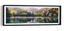 Reflejo en un lago primaveral envuelto en niebla - Tiger Seo | Cuadro decorativo de Canvas Lab