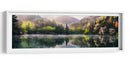 Reflejo en un lago primaveral envuelto en niebla - Tiger Seo | Cuadro decorativo de Canvas Lab