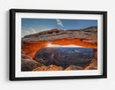 Resplandor del amanecer en Mesa Arch - Michael Zheng | Cuadro decorativo de Canvas Lab