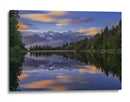 Reflejo del lago Golden Sky - Hua Zhu | Cuadro decorativo de Canvas Lab