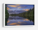 Reflejo del lago Golden Sky - Hua Zhu | Cuadro decorativo de Canvas Lab