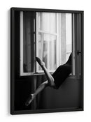 Piernas elegantes abren la ventana - Lorna Kijurko | Cuadro decorativo de Canvas Lab