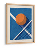Perspectiva de cancha de tenis minimalista: pelota naranja y red - Daniel Coulmann | Cuadro decorativo de Canvas Lab