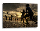Partido de futbol al atardecer - Anisur Rahman | Cuadro decorativo de Canvas Lab