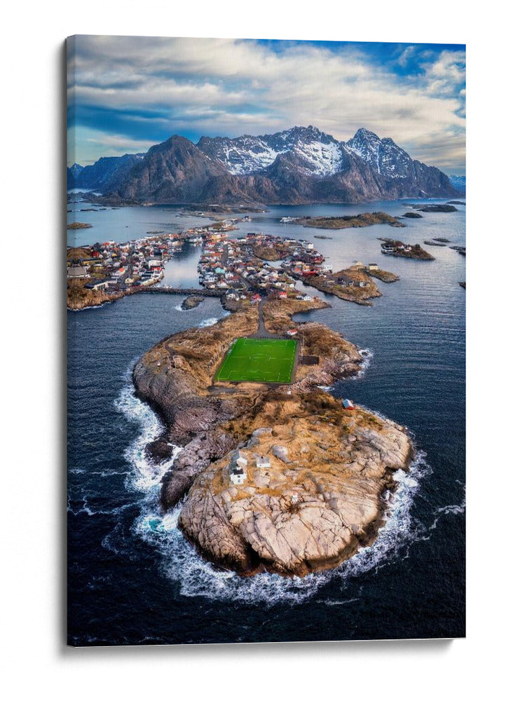 Lofoten, la isla del futbol - Bartolome Lopez | Cuadro decorativo de Canvas Lab