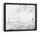 Soledad en el futbol entre la niebla - Jasmine Zhang | Cuadro decorativo de Canvas Lab