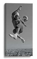 Futbol estilo libre sobre la ciudad - Rodrigo Marin | Cuadro decorativo de Canvas Lab