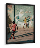 La alegría del juego de futbol en la calle - Andy Bauer | Cuadro decorativo de Canvas Lab