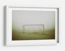 Portería de futbol envuelto en la niebla - Jurgen Hartlieb | Cuadro decorativo de Canvas Lab