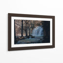 Cascada en Penumbra - Ulises Páez | Cuadro decorativo de Canvas Lab