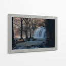 Cascada en Penumbra - Ulises Páez | Cuadro decorativo de Canvas Lab