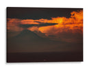 Fuego sobre el Volcán - Ulises Páez | Cuadro decorativo de Canvas Lab