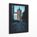 La torre entre sombras - Ulises Páez | Cuadro decorativo de Canvas Lab