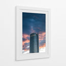 Torre Mítikah bajo el cielo encendido - Ulises Páez | Cuadro decorativo de Canvas Lab