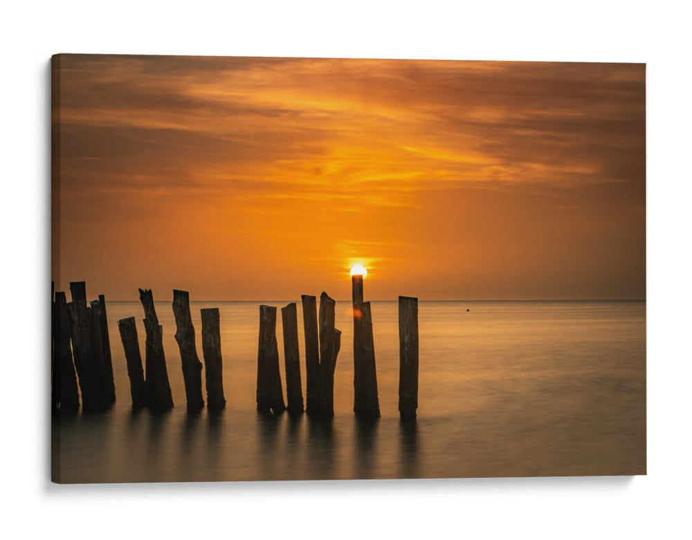 Centinelas del ocaso - Ulises Páez | Cuadro decorativo de Canvas Lab