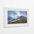 La montaña en vigilia - Ulises Páez | Cuadro decorativo de Canvas Lab