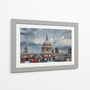 Londres bajo nubes de plomo - Ulises Páez | Cuadro decorativo de Canvas Lab