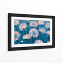 Flores rosas con fondo azul - DIEGO D L | Cuadro decorativo de Canvas Lab