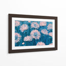 Flores rosas con fondo azul - DIEGO D L | Cuadro decorativo de Canvas Lab