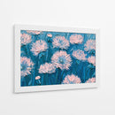 Flores rosas con fondo azul - DIEGO D L | Cuadro decorativo de Canvas Lab