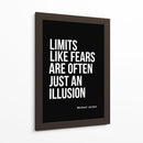 Os limites, assim como os medos, são muitas vezes apenas uma ilusão – Frase motivacional de Michael Jordan - Vicky Hanggara | Cuadro decorativo de Canvas Lab