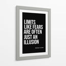 Os limites, assim como os medos, são muitas vezes apenas uma ilusão – Frase motivacional de Michael Jordan - Vicky Hanggara | Cuadro decorativo de Canvas Lab