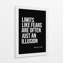Os limites, assim como os medos, são muitas vezes apenas uma ilusão – Frase motivacional de Michael Jordan - Vicky Hanggara | Cuadro decorativo de Canvas Lab