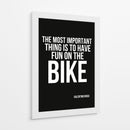Frase de Valentino Rossi Lo más importante es divertirse en la moto - Vicky Hanggara | Cuadro decorativo de Canvas Lab