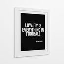 A lealdade é tudo no futebol. - Vicky Hanggara | Cuadro decorativo de Canvas Lab
