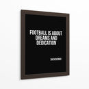 O futebol é sobre sonhos e dedicação - Vicky Hanggara | Cuadro decorativo de Canvas Lab