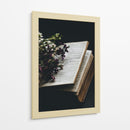 Biblia y flores | Cuadro decorativo de Canvas Lab