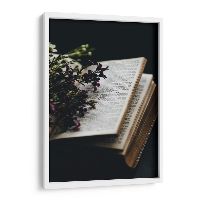 Biblia y flores | Cuadro decorativo de Canvas Lab