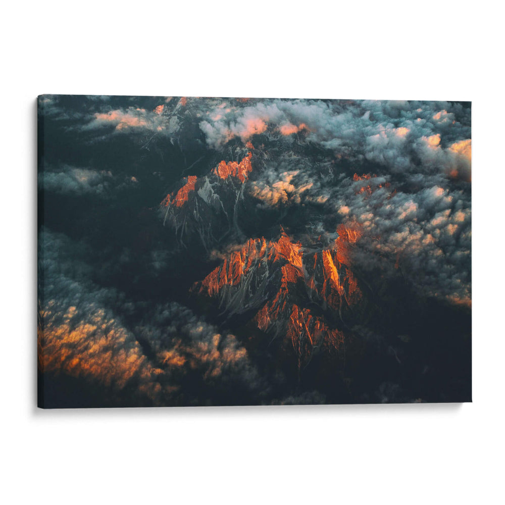 Cumbres doradas desde arriba | Cuadro decorativo de Canvas Lab