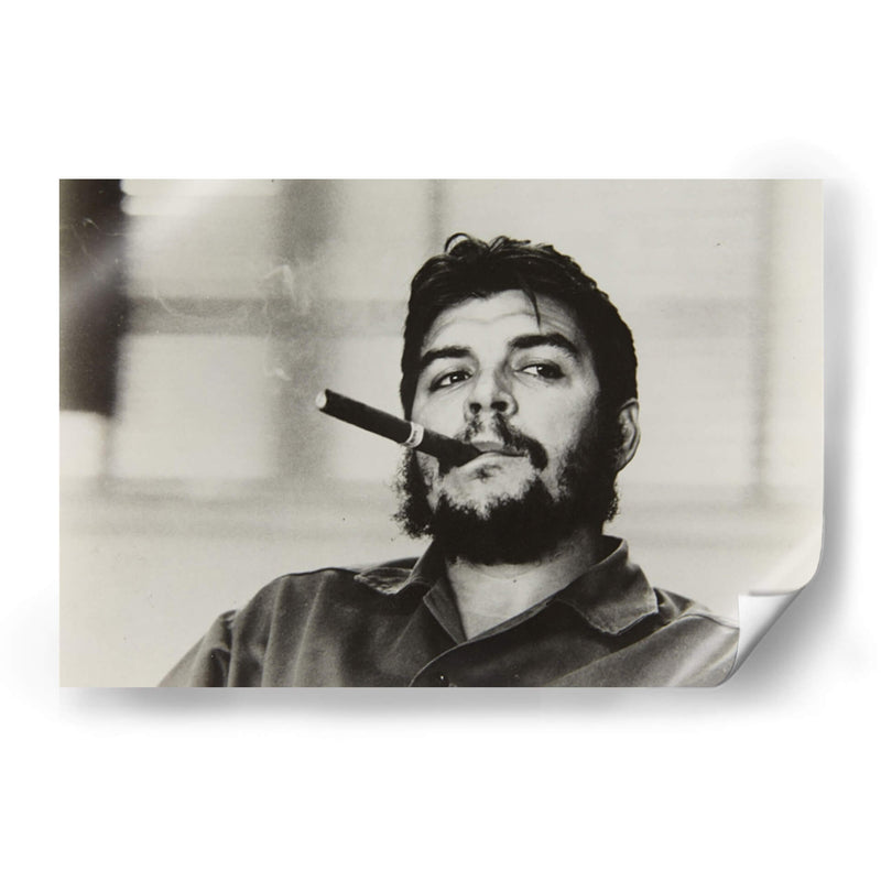El Che fumando | Cuadro decorativo de Canvas Lab