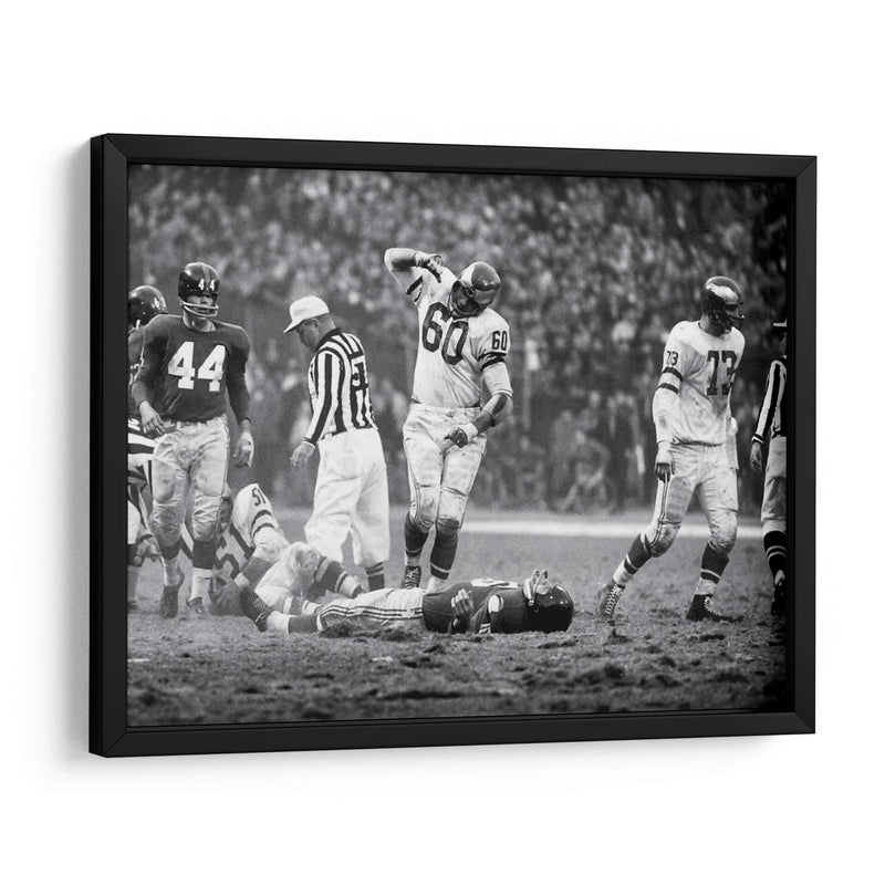 1960 Chuck Bednarik y Frank Gifford | Cuadro decorativo de Canvas Lab