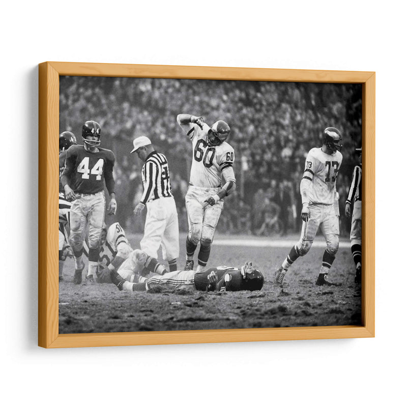 1960 Chuck Bednarik y Frank Gifford | Cuadro decorativo de Canvas Lab