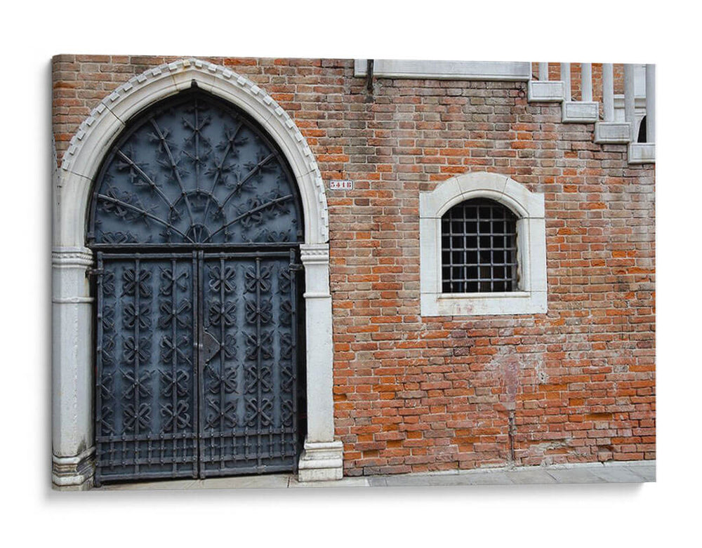 Ventanas Y Puertas De Venecia Viii - Laura DeNardo | Cuadro decorativo de Canvas Lab