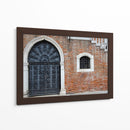 Ventanas Y Puertas De Venecia Viii - Laura DeNardo | Cuadro decorativo de Canvas Lab