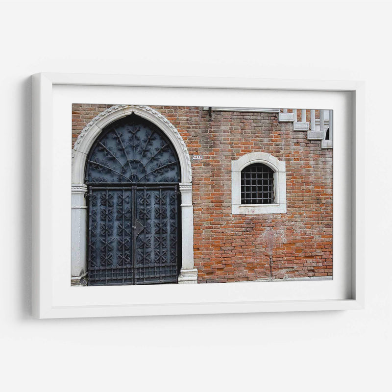 Ventanas Y Puertas De Venecia Viii - Laura DeNardo | Cuadro decorativo de Canvas Lab