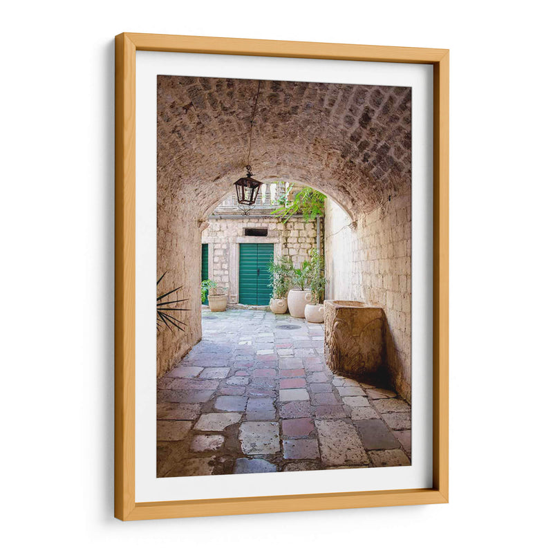 Pasaje Encantador - Kotor, Montenegro - Laura DeNardo | Cuadro decorativo de Canvas Lab