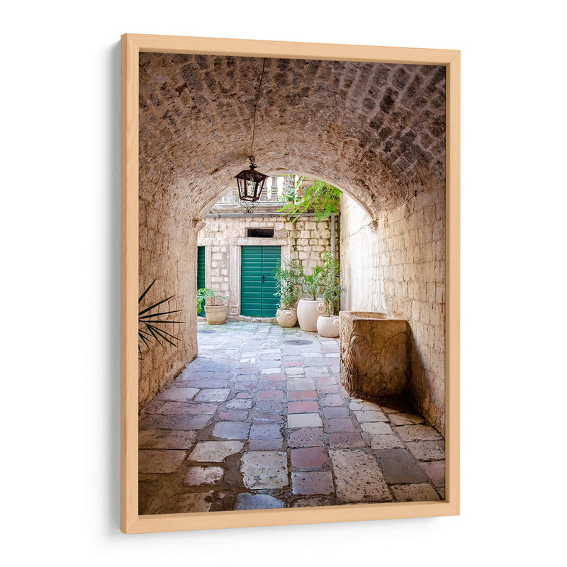 Pasaje Encantador - Kotor, Montenegro - Laura DeNardo | Cuadro decorativo de Canvas Lab